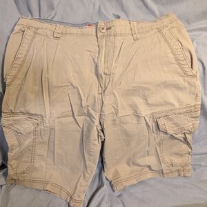 UNIONBAY Men's Beige Cargo Shorts